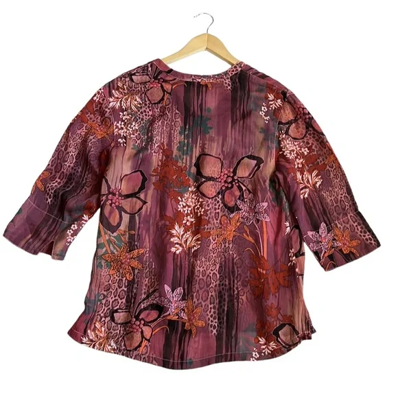 Tianello Silky Rayon Diva Blouse Floral Print Size Small - Picture 9 of 9